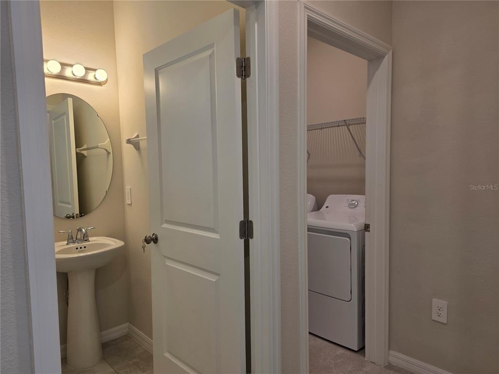 2865 High Pointe Street - Photo 4