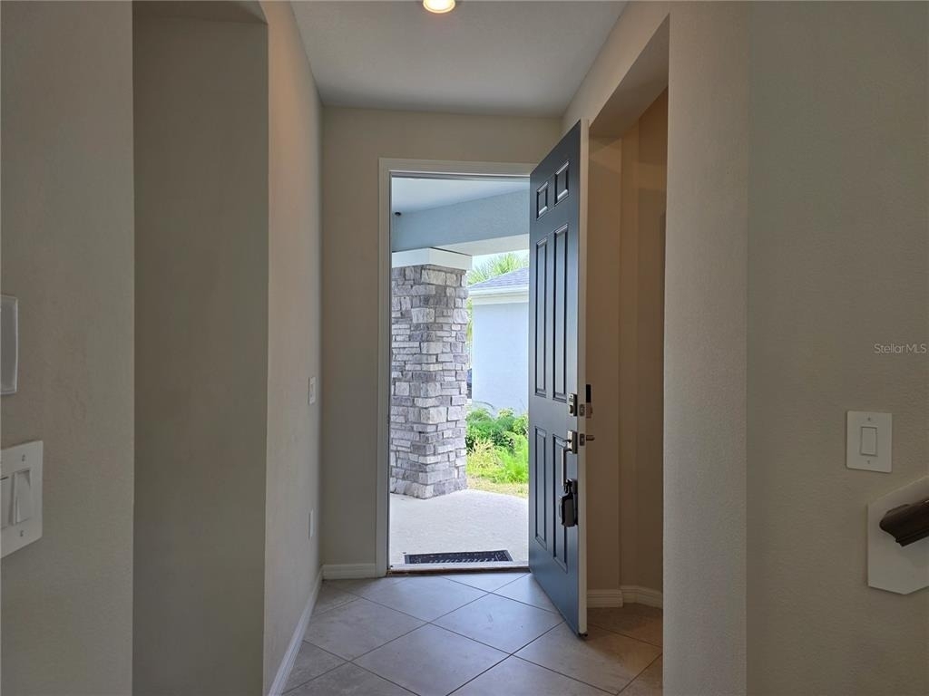 2865 High Pointe Street - Photo 3