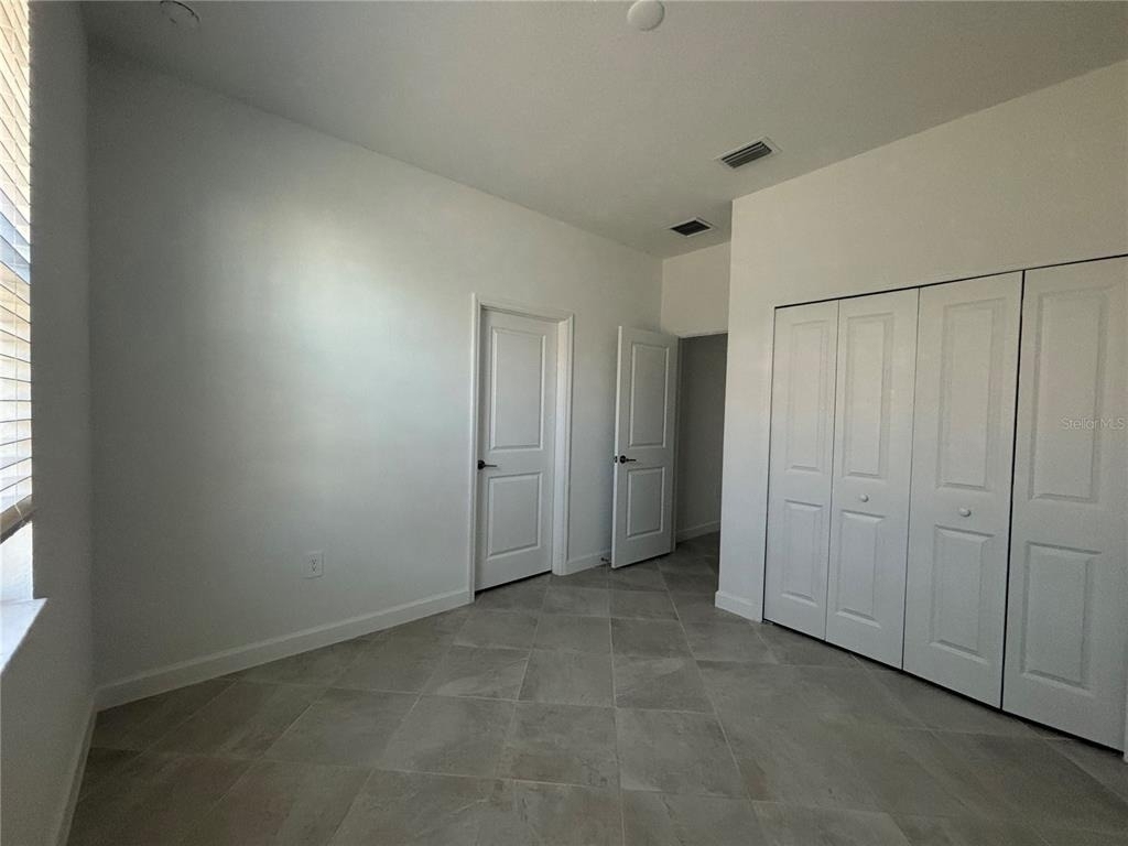 7869 Lakes Edge Lane - Photo 4