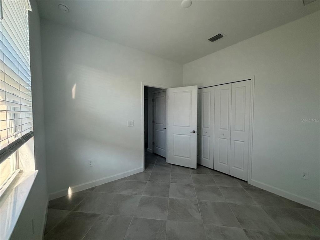 7869 Lakes Edge Lane - Photo 9