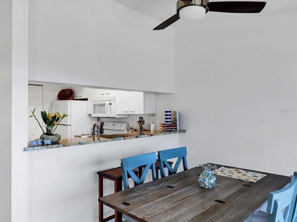 3607 E Bay Drive - Photo 13