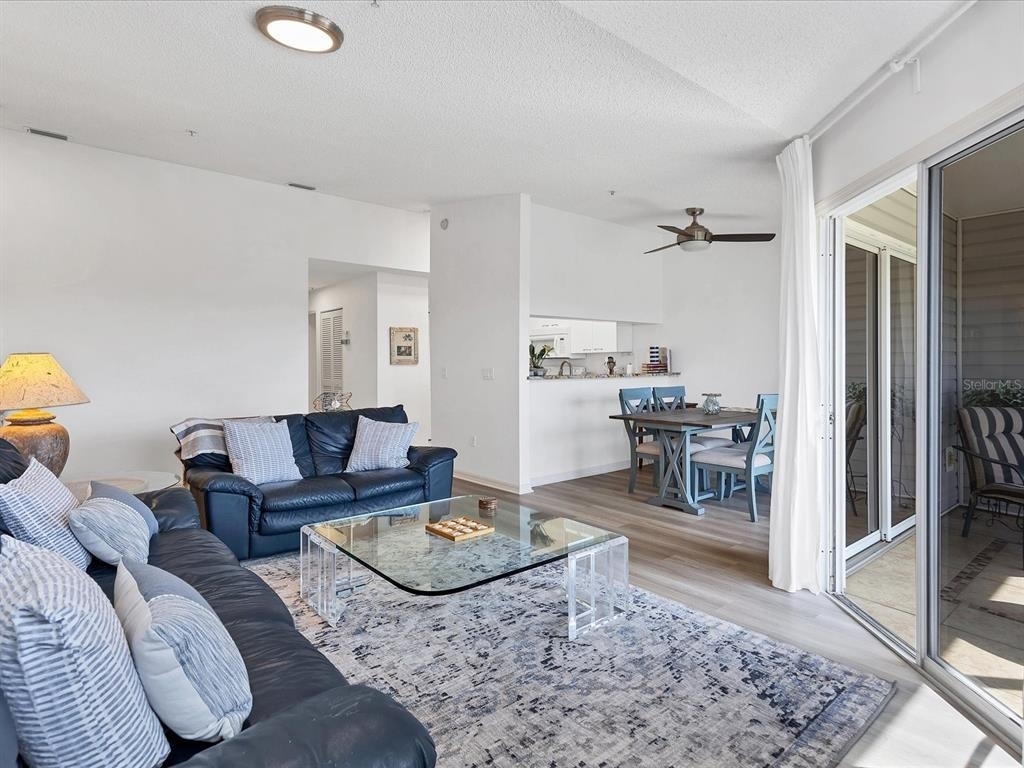3607 E Bay Drive - Photo 8