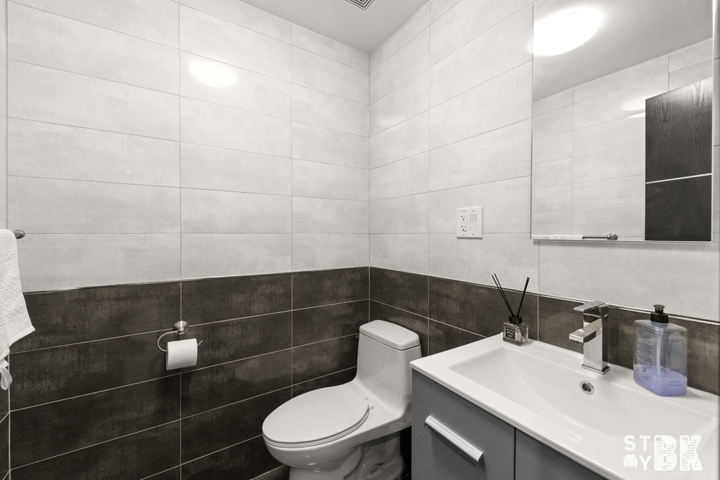 4607 Bedford Avenue - Photo 10