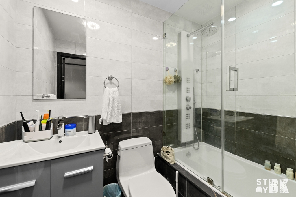 4607 Bedford Avenue - Photo 11