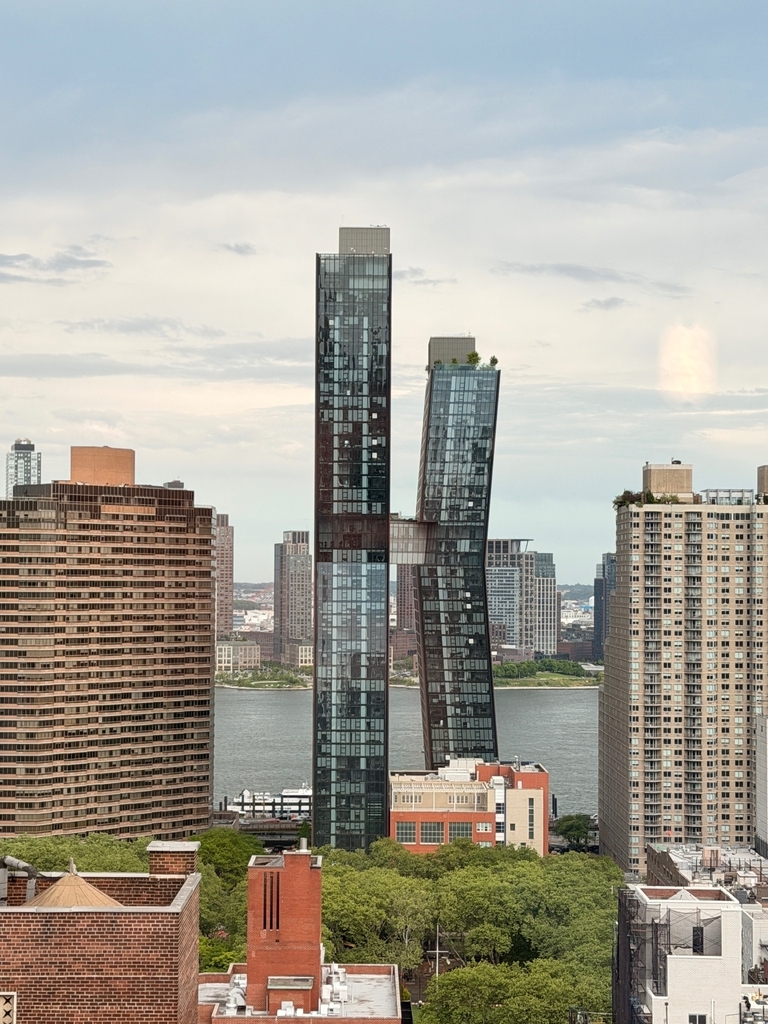 162 East 36th Street - Photo 17
