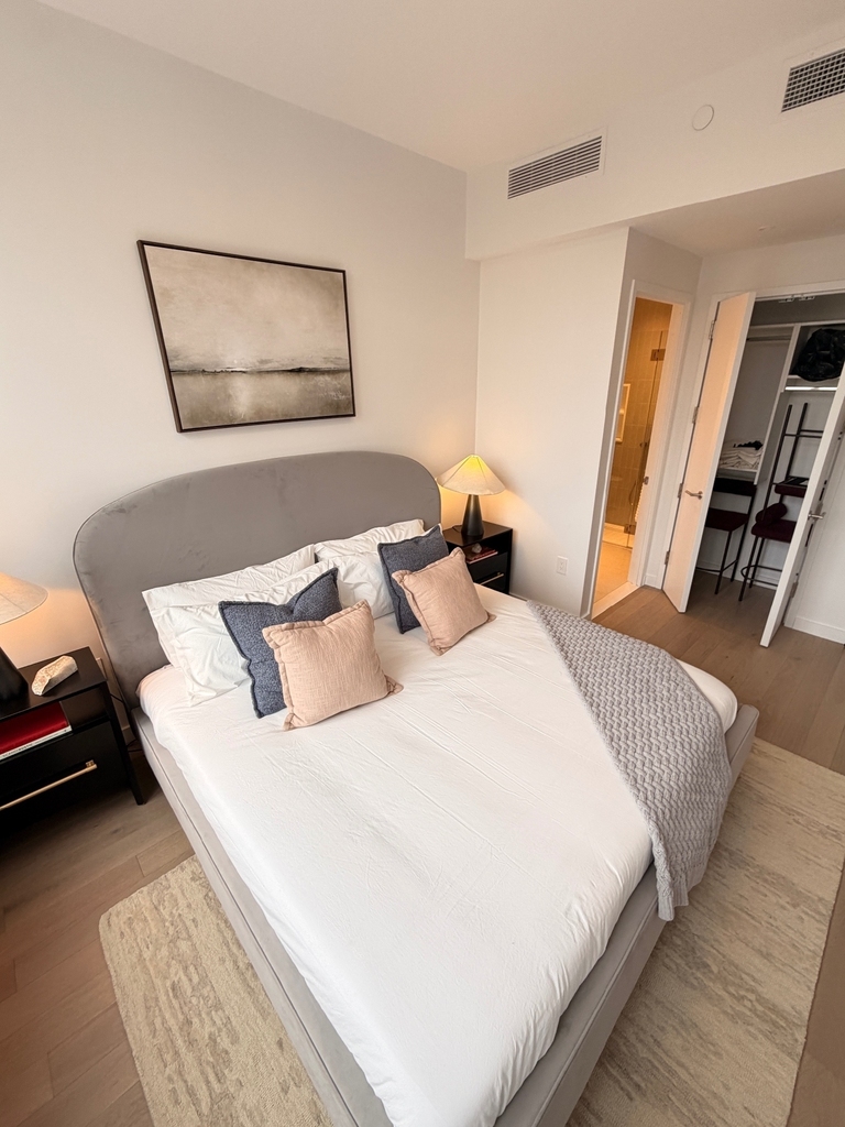 162 East 36th Street - Photo 11