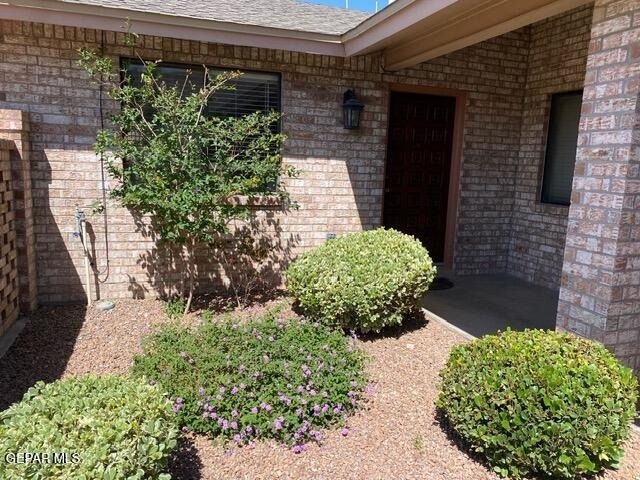 7041 Orizaba Avenue - Photo 3