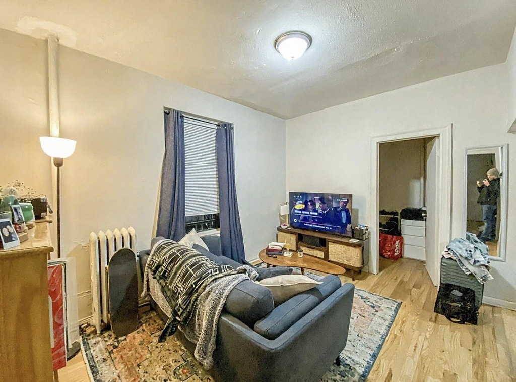 21-27 33rd Street - Photo 1