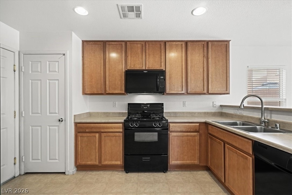 8640 Bella Sparkle Avenue - Photo 8