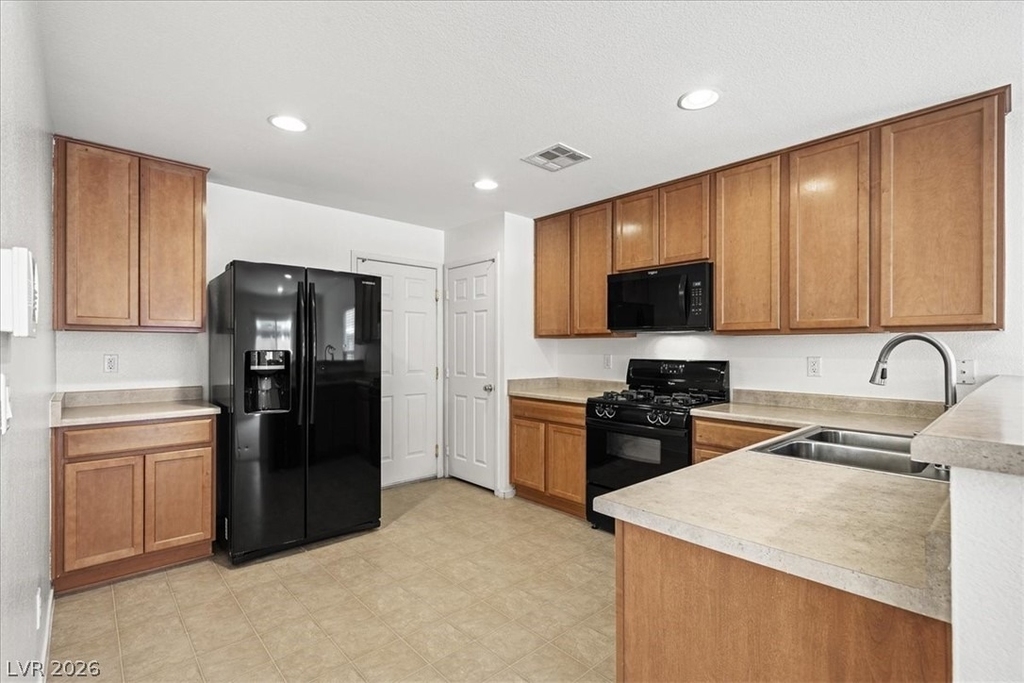 8640 Bella Sparkle Avenue - Photo 7