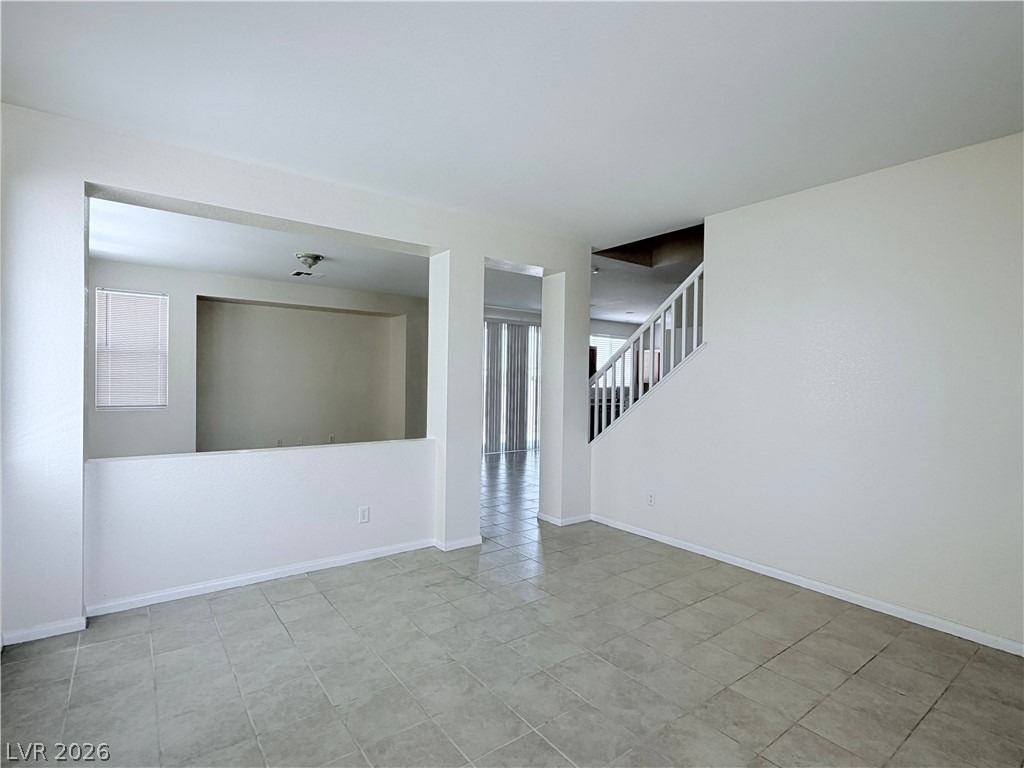 7492 Mulgrave Court - Photo 3