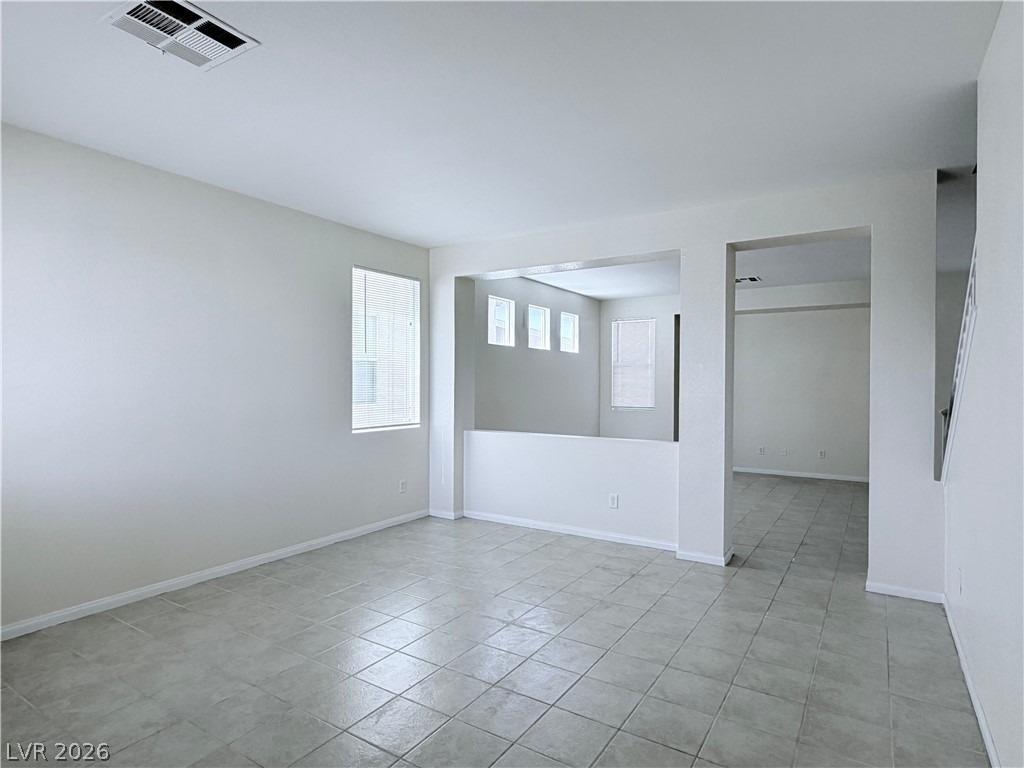 7492 Mulgrave Court - Photo 2
