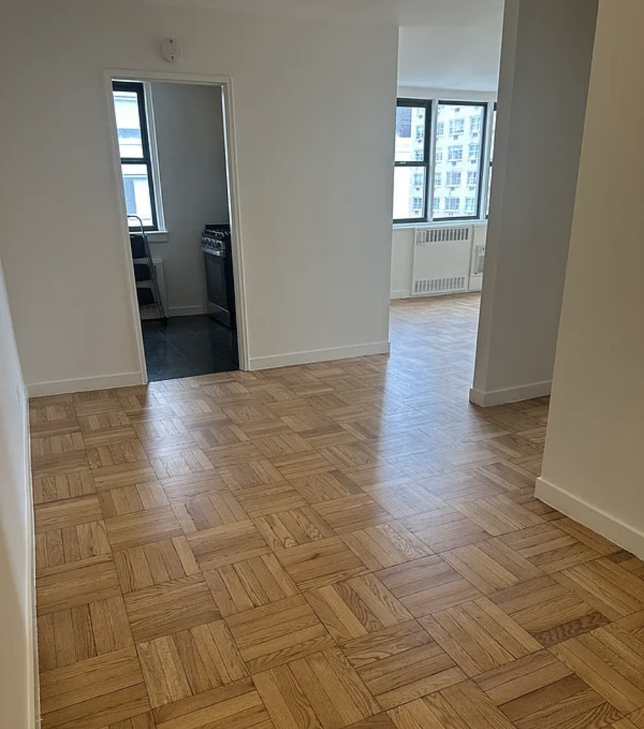 435 East 79th Street - Photo 1