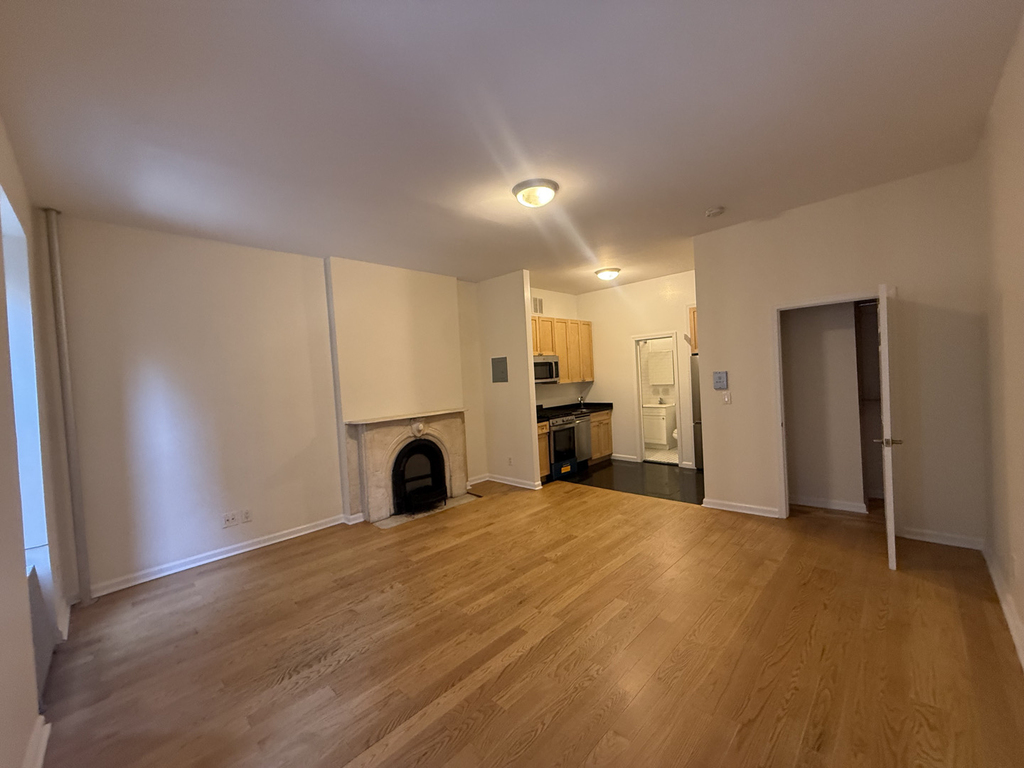 69 West 55th Street - Photo 1