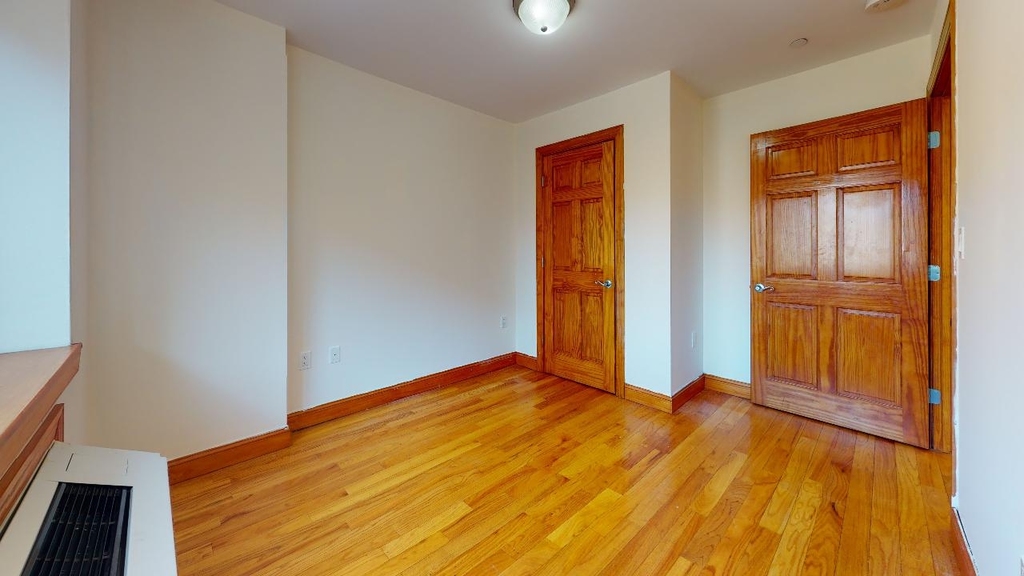84-14 143rd Street - Photo 9