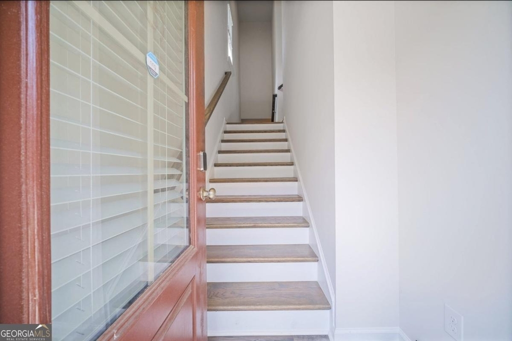 1595 Ridgebrook Down - Photo 4