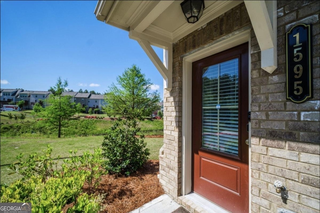 1595 Ridgebrook Down - Photo 3
