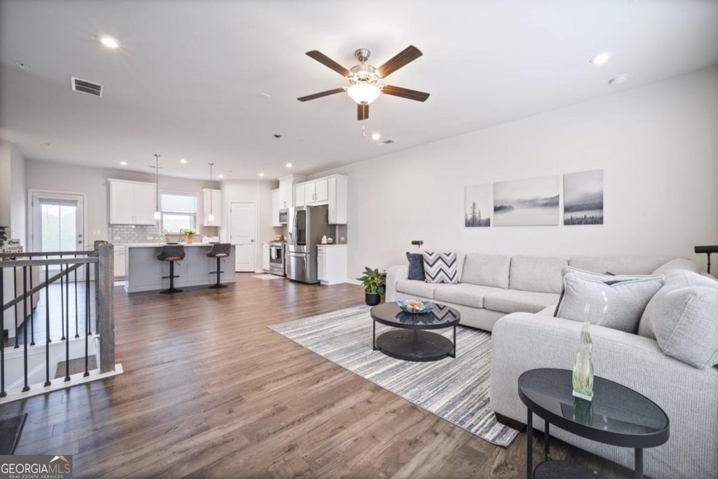 1595 Ridgebrook Down - Photo 5
