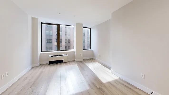 Wall Street - Photo 0