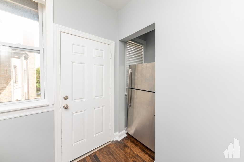 312-20 Lee St - Photo 1