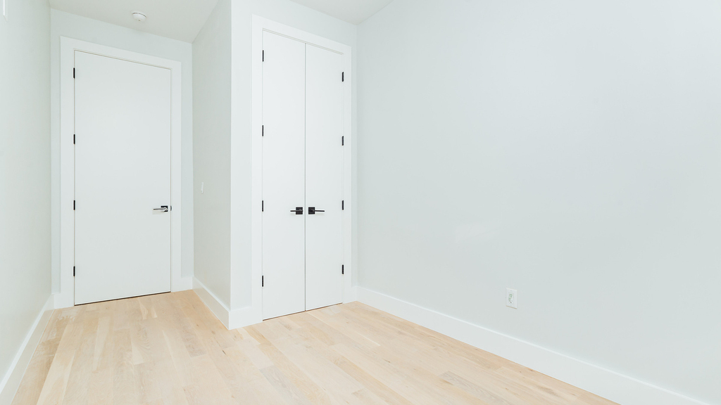 86 Clinton Ave - Photo 12