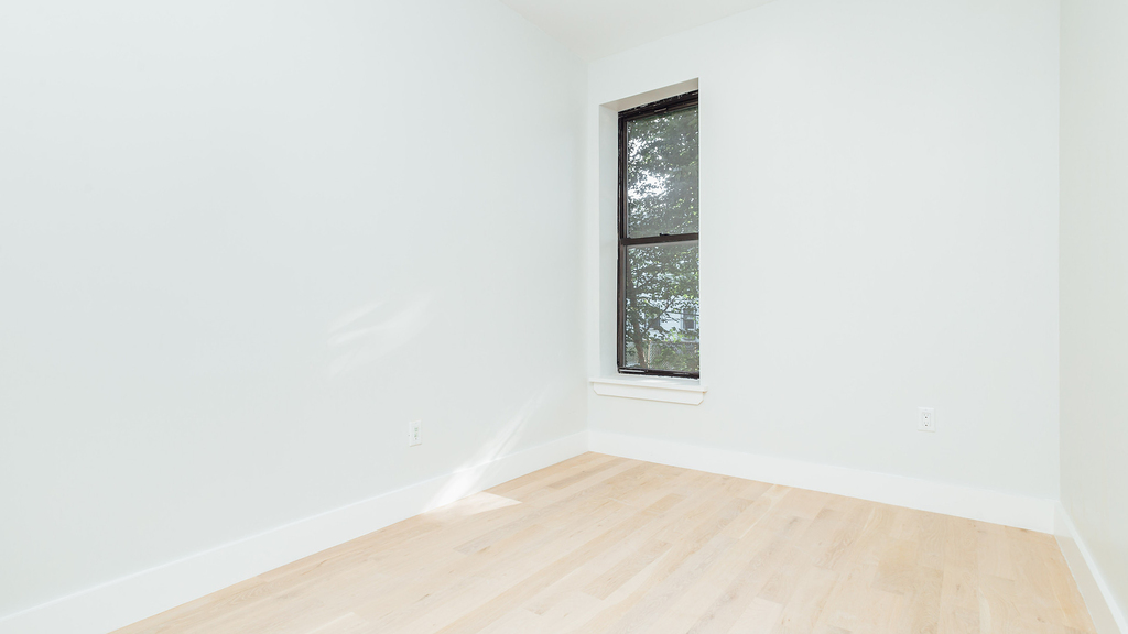 86 Clinton Ave - Photo 10