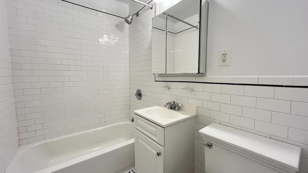 West 73rd St. & Columbus Ave - Photo 3