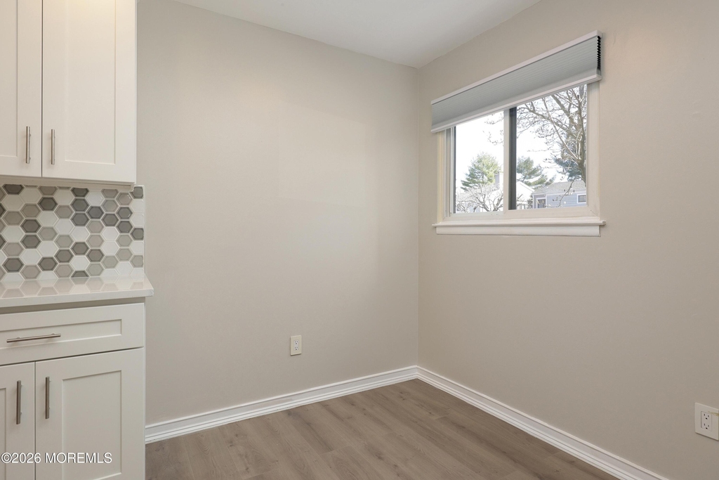 2 Elizabeth Court - Photo 5