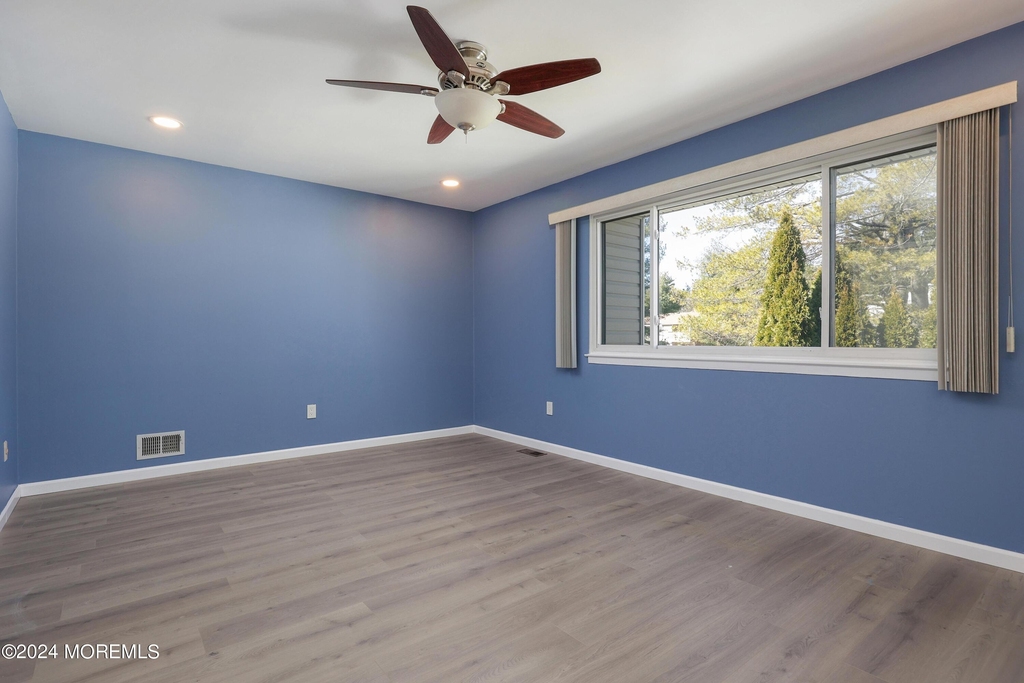 2 Elizabeth Court - Photo 18
