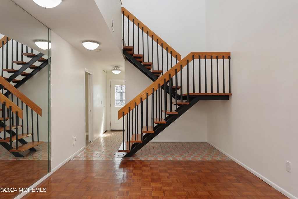 2 Elizabeth Court - Photo 14