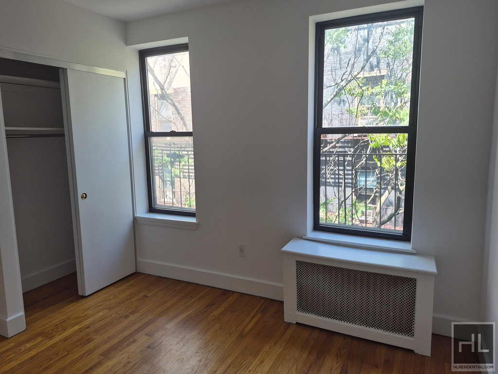 East 87 Street - Photo 7