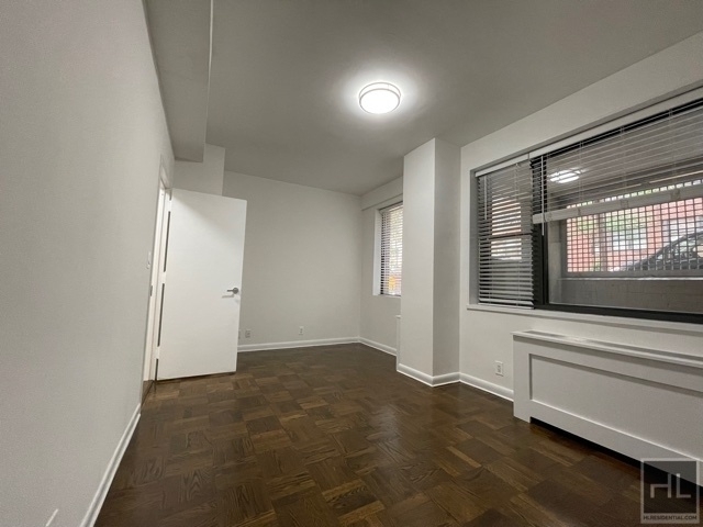 East 56th Street - Photo 2