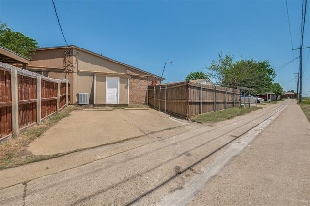 7305 Pineberry Road - Photo 24