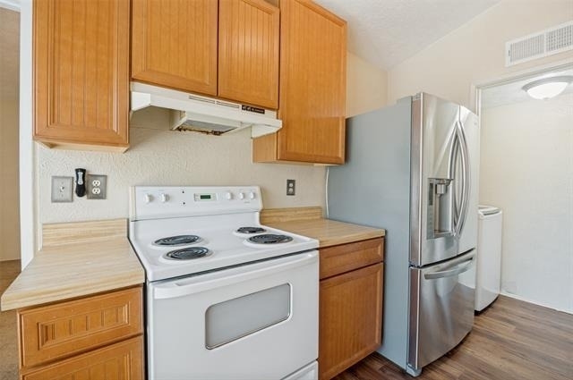 7305 Pineberry Road - Photo 12