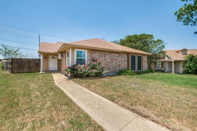 7305 Pineberry Road - Photo 1