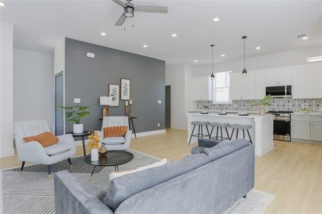 2805 Weisenberger Street - Photo 8