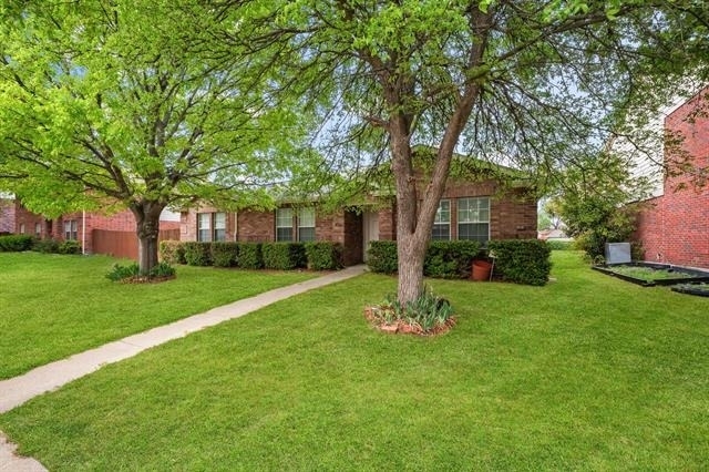 1407 Plateau Drive - Photo 1