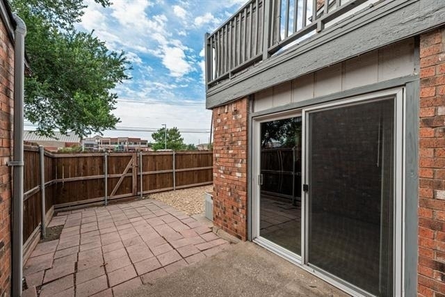 2203 Salem Drive - Photo 4