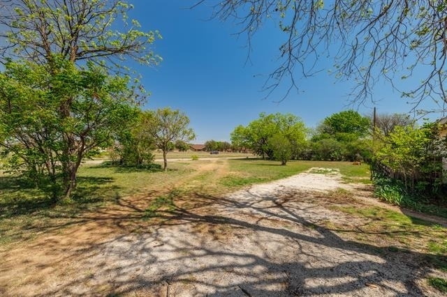 2929 Sayles Boulevard - Photo 38