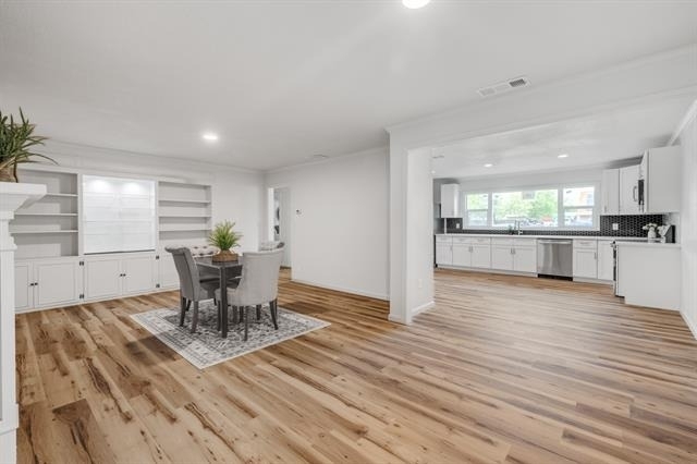 2929 Sayles Boulevard - Photo 6