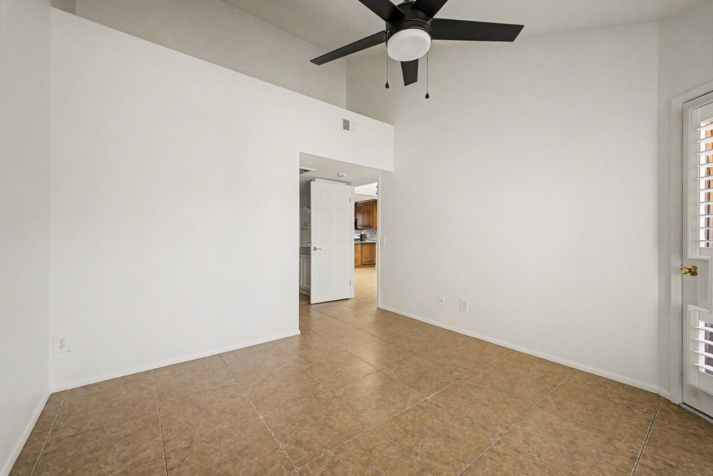 11666 N 28th Drive - Photo 11