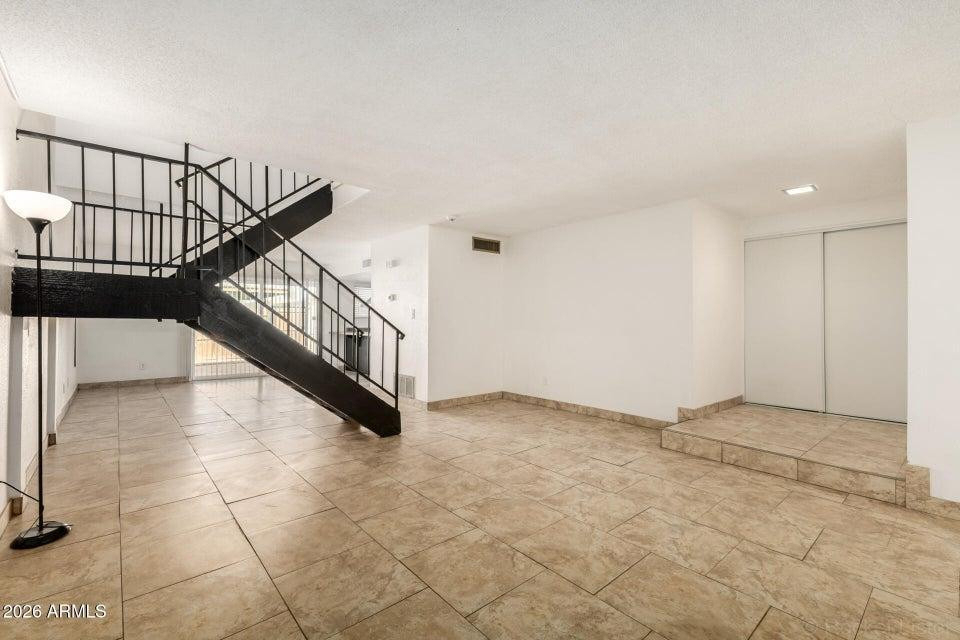 3109 W Harmont Drive - Photo 5