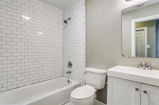 404 Valley Drive - Photo 13