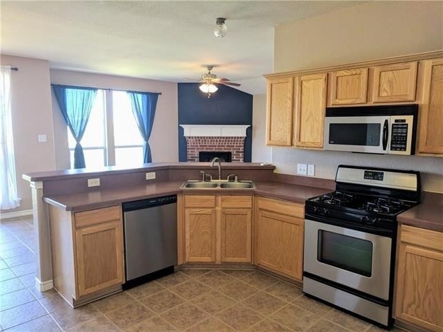 2200 Fieldcrest Drive - Photo 9