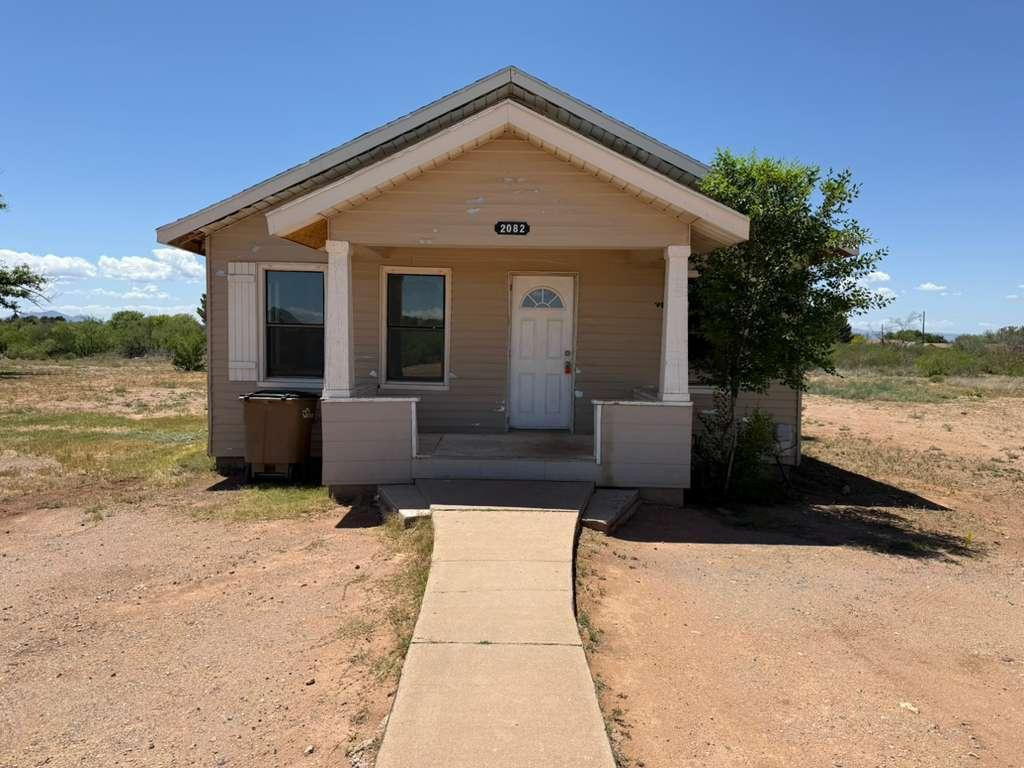 2082 N Cougar Place - Photo 0