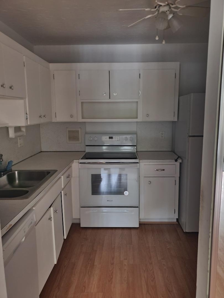 110 Stratford H - Photo 5