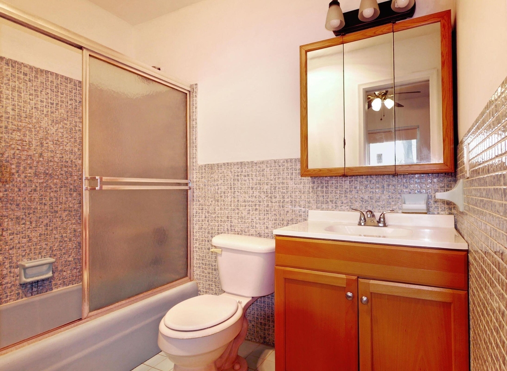2031 Se 5th Street - Photo 8