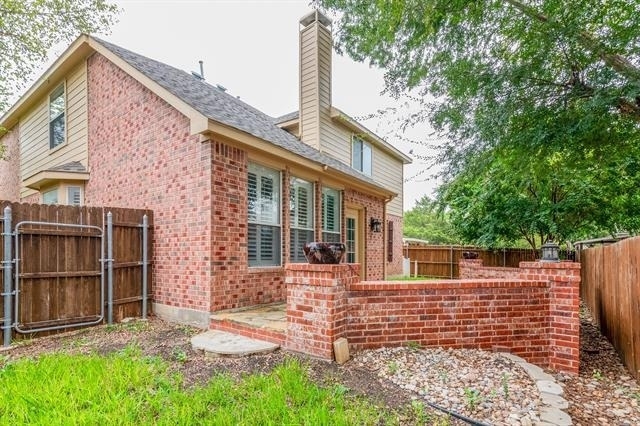 2212 Bayou Court - Photo 33