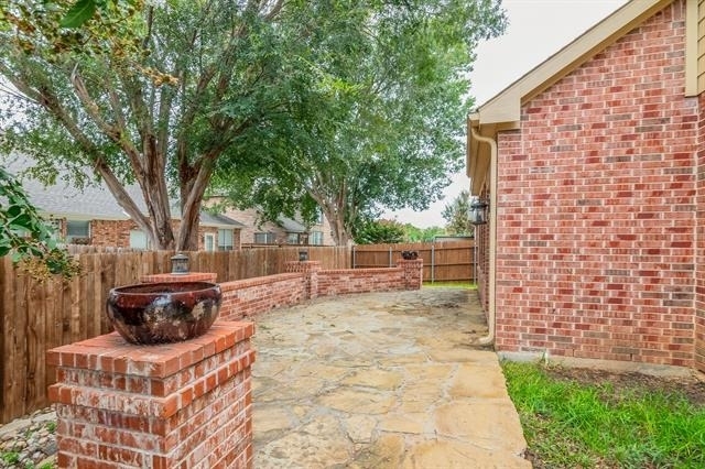 2212 Bayou Court - Photo 31