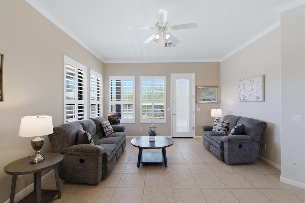 15806 N 107th Place - Photo 2